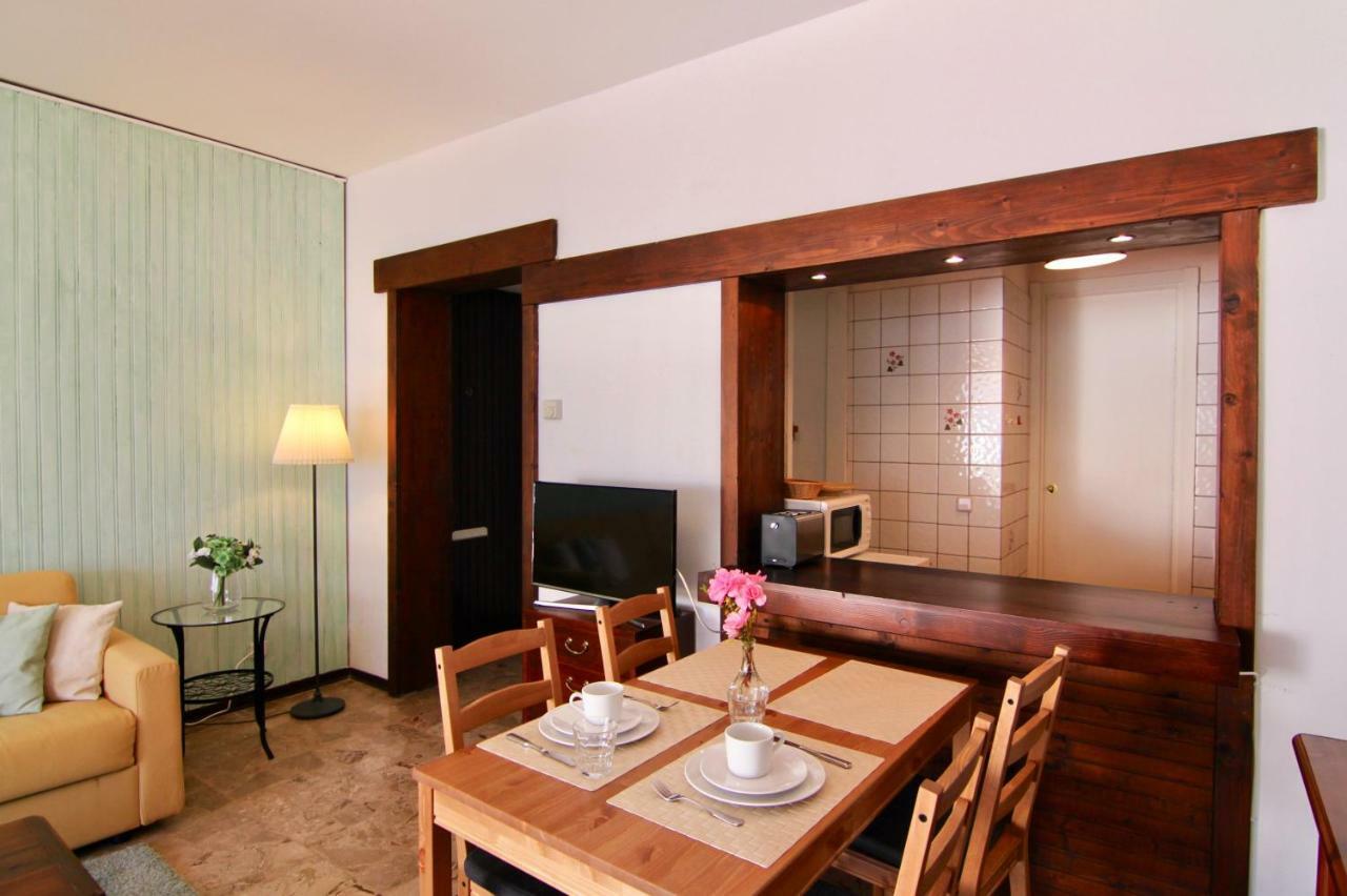 Appartement Casa Roccia à Pino Lago Maggiore Extérieur photo
